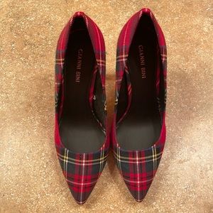 BRAND NEW- worn once in the house to try them on Gianni Bini plaid size 7.5